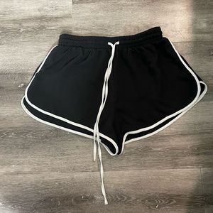black summer shorts 🖤